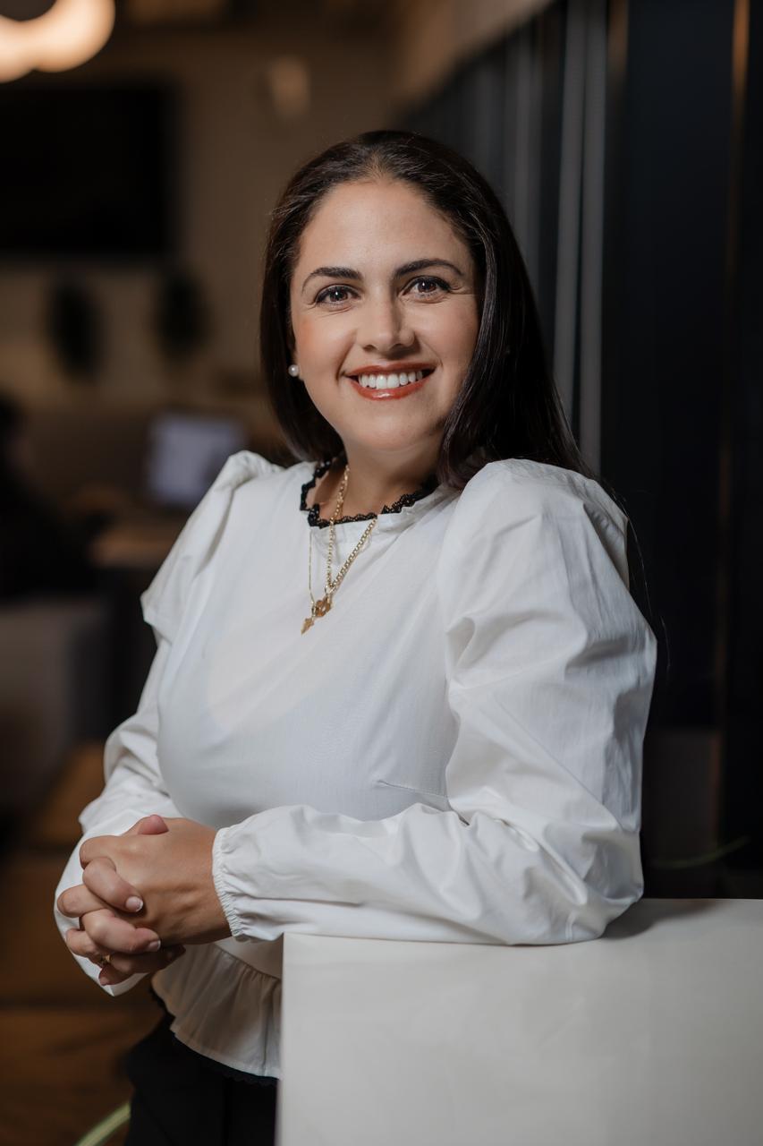 Ana Sayán Mujeres